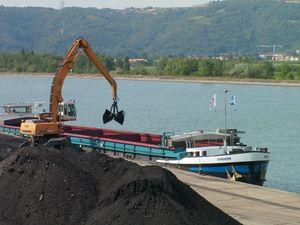 LA ZONE PORTUAIRE DE SALAISE SUR LE RHÔNE (2)