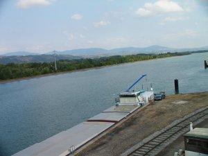 LA ZONE PORTUAIRE DE SALAISE SUR LE RHÔNE (2)