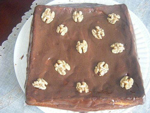 Cake fondant aux noix et au chococlat et Blog V.RO