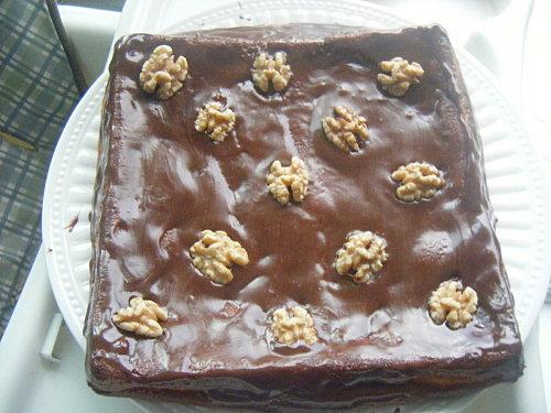 Cake fondant aux noix et au chococlat et Blog V.RO