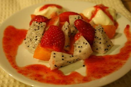 salade_de_pitaya_au_coulis_de_fraise_poivre