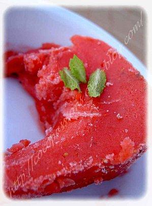 Sorbet aux fraises et à la menthe
