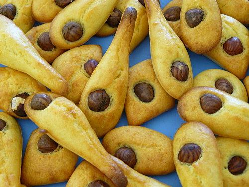 BISCUITS DE PARMESAN ET NOISETTES