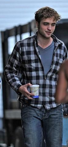Robert Pattinson sur le set de Remember Me