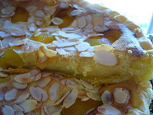 La tarte Amandine aux abricots et blog en pause