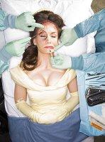 DINA GOLSTEIN // FALLEN PRINCESSES