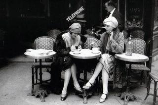 Femmes-en-terrasse