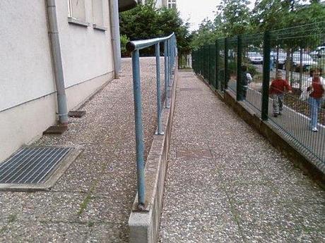 Quand je rentre chez moi... Photos. Accessibilité de mon immeuble.