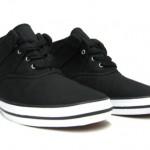 Nouveaux Modèles Vans by Eric Elms