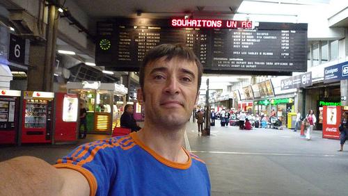 25/07/2009Inside the Montparnasse railway station: it see...