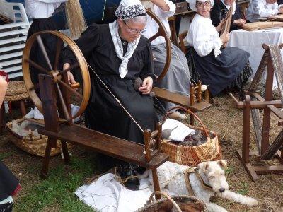 HOMMAGE A LA TRADITION