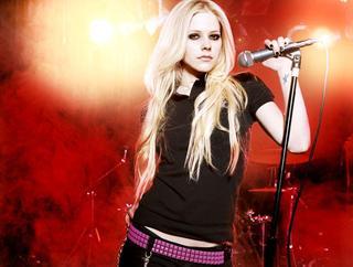 Avril Lavigne, retour dans les bacs en novembre