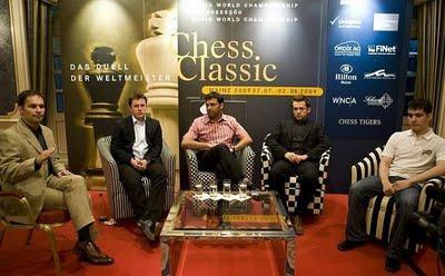 La conférence de presse des quatre compétiteurs © Chess Tigers  