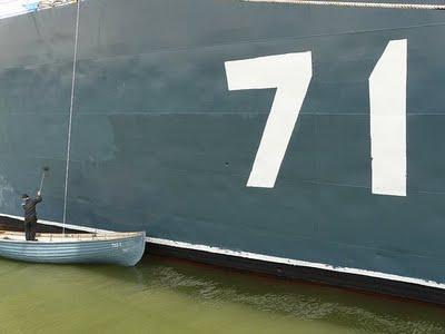 Vendredi se rend utile (doublement)