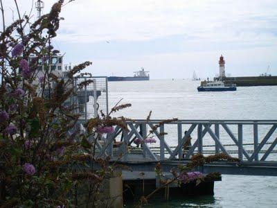 ce n'est que de l'eau, ce n'est...