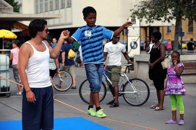 Slackline à la fête des sports de rue de Neuchâtel.