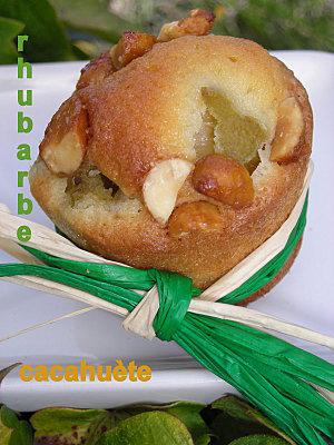 Déclinaison autour de la rhubarbe : Muffins rhubarbe-cacahuète