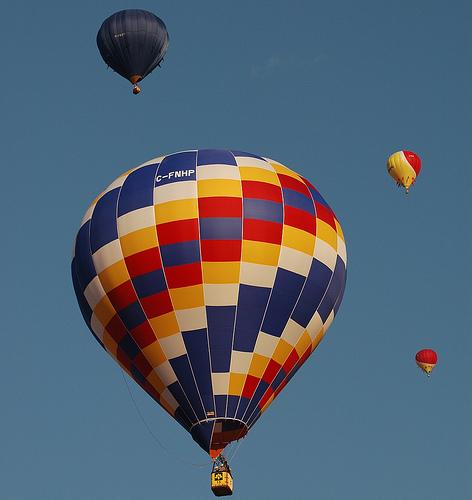 Envolée de montgolfières (8564f) par djipibi