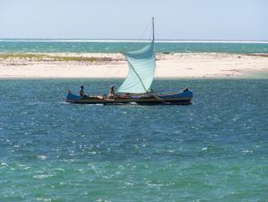 MADAGASCAR : en route pour BELO SUR MER