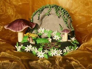 Thème Féerique et FantastiqueComposition en pâte à sucre ...