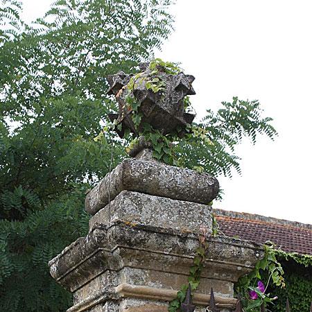 Une belle paire de polyèdres à cœur sphérique à Laàs (Pyrénées-Atlantiques)