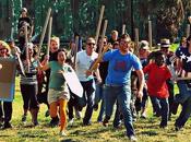 Combats avec tubes carton.