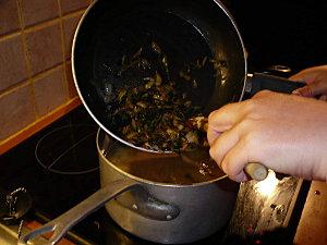 La recette punitive du jour : la soupe aux orties