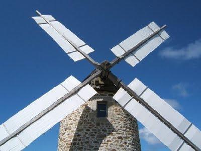 Du vent dans les toiles : le moulin de Trouguer à la pointe du van