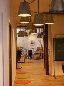 l'intérieur de la ruche, avec sa déco éco