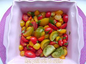 Salade de tomates colorees