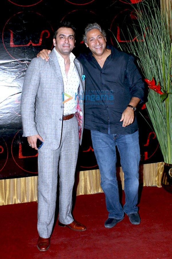 Shahrukh Khan, Hrithik Roshan au lancement du bar d'Arjun Rampal