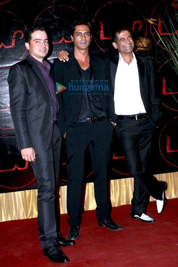 Shahrukh Khan, Hrithik Roshan au lancement du bar d'Arjun Rampal