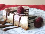 Cheesecake coco-framboises coulis chocolat noir