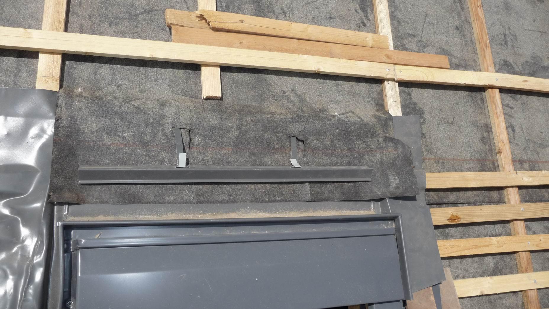 Pose fenetre de toit type Velux - raccord haut liteau