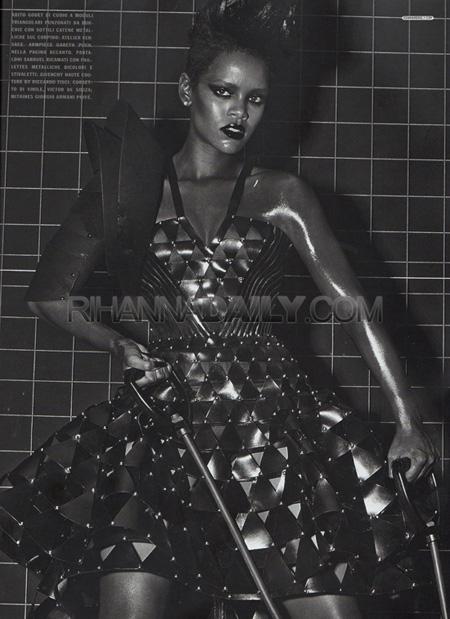 rihanna-vogue-black-white-sexy