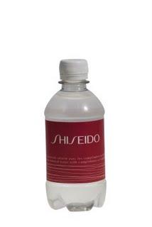 Drinkyz réalise la bouteille d'eau de Shiseido