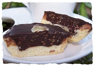 Mini tartelettes au deux piments et chocolat.