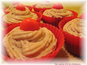 Cupcakes à la cannelle, crème de fraises