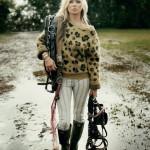 Kate Moss pose nue et habillé