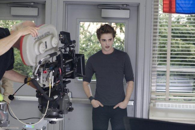 Twilight Fascination : souvenir de tournage (photos) - Edward arrive au lycée, la révélation pour Bella
