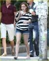 Emma Watson shootée par un paparazzis lors de sa pré-rentrée à Brown