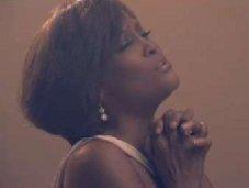 Whitney Houston: reine retour