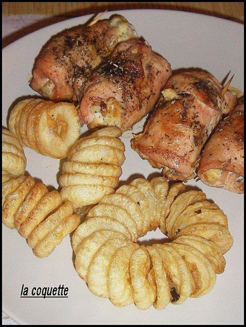 Roulades de poulet au fromage ail et fines herbes.