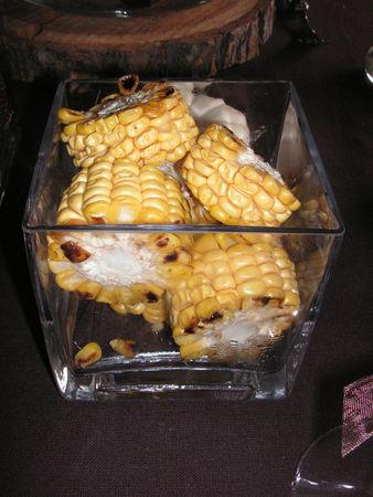 table__pis_de_mais_012