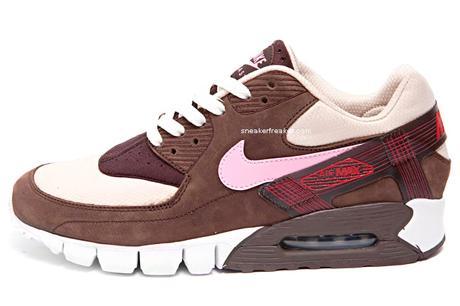 NIKE AIR MAX CURRENT DQM VERSION