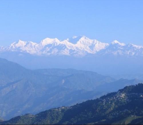 3124498-Travel_Picture-Darjeeling.jpg