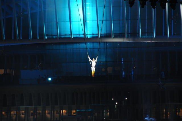 Une gare, une oeuvre d'art contemporain