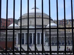 La justice s’arrête de moins en moins aux portes des prisons : Recours contre des mesures de limitation des droits à caractère civil des détenus (CEDH GC 17 septembre 2009, Enea c/Italie)