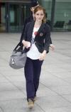 Emma Watson à l'aéroport de Heathrow (Londres) le 20 septembre 2009 Emma Watson à l'aéroport de Heathrow (Londres) le 20 septembre 2009
