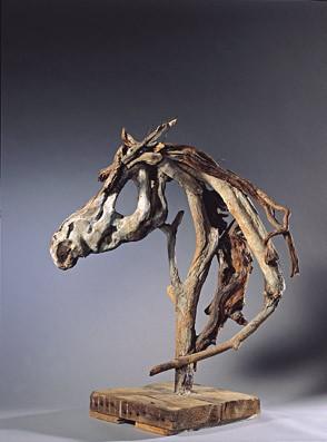 Sculptures de chevaux en bois flottes